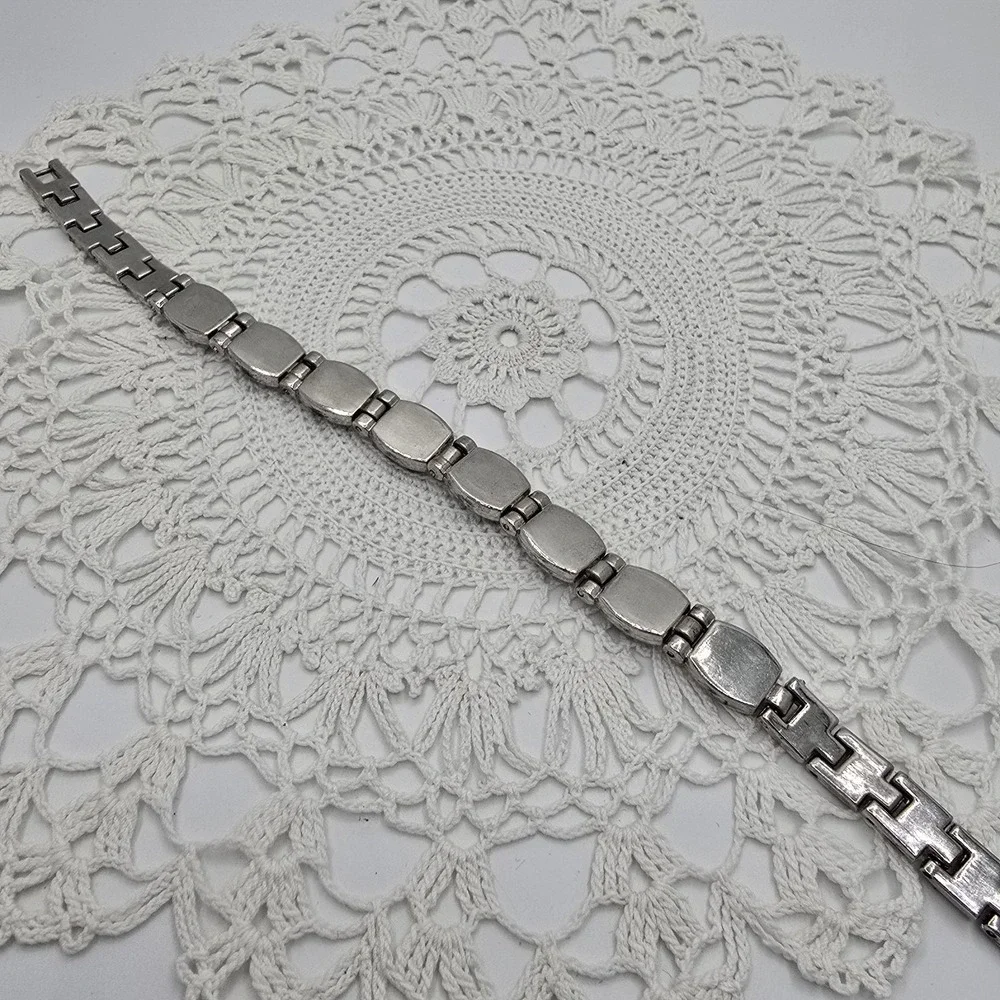 Blue Cats Eye Tennis Bracelet Silver tone Link 7.25